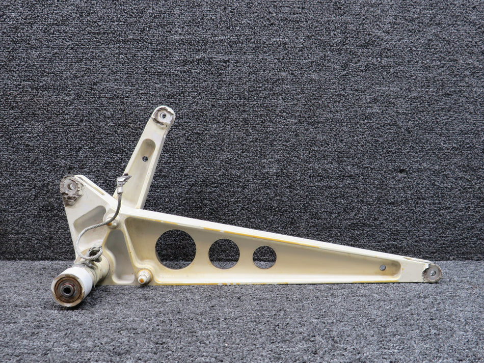 6565032-1 Cessna 560XL Citation XLS+ Inboard Flap Bellcrank Assembly LH