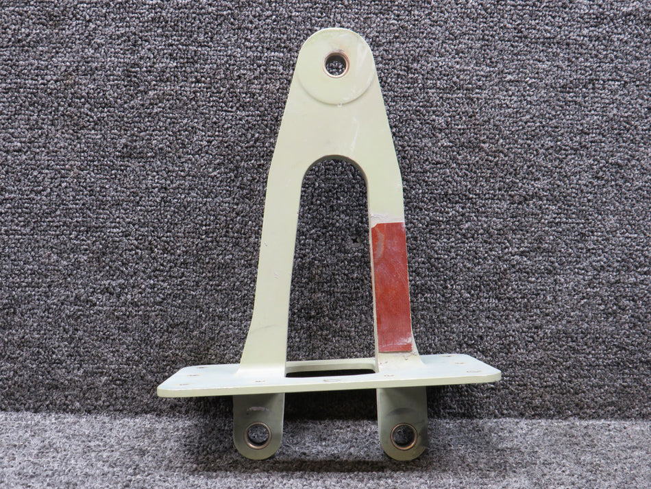 6631105-12 Cessna 560XL Citation XLS+ Attach Lug Assembly RH