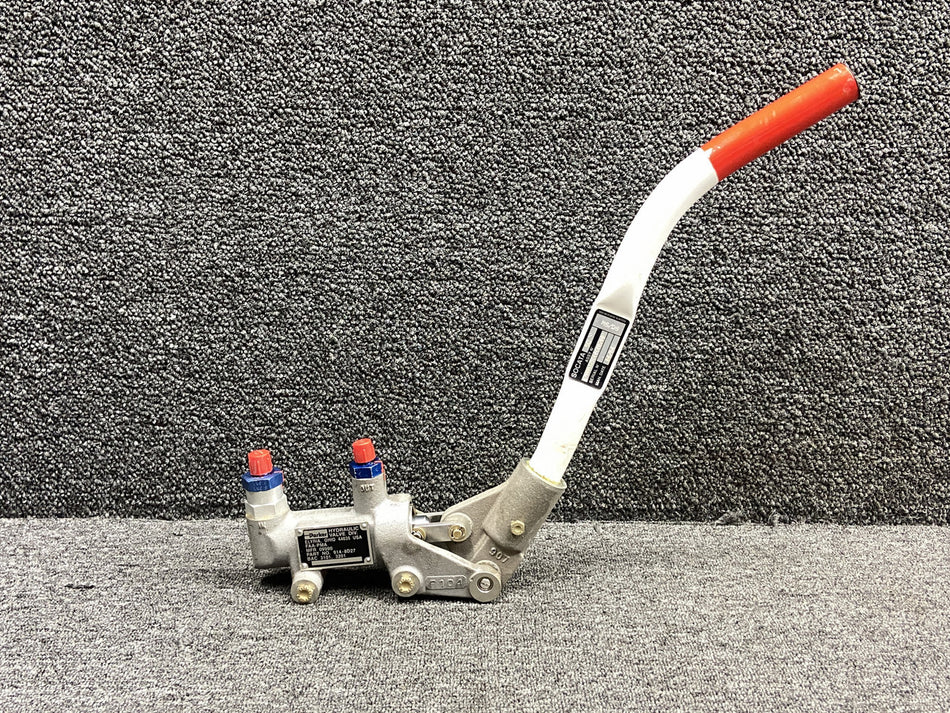 914-8D27 (Alt: T700A323500600200) Parker Auxiliary Hand Pump Assembly
