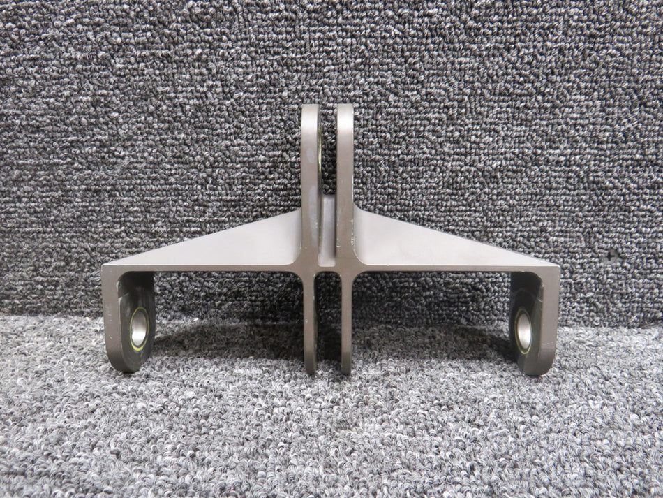 6631104-19 Cessna 560XL Citation XLS+ Stabilizer Upper Scissor Fitting