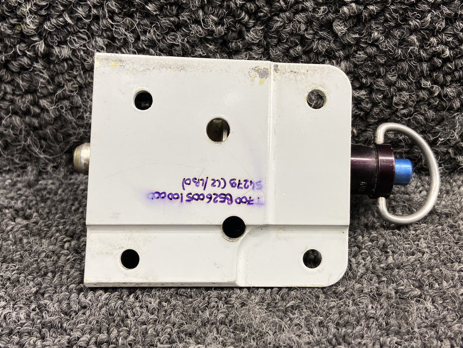 T700B526005100000 Socata TBM-700 Cargo Door Step Pulley Mounting Bracket
