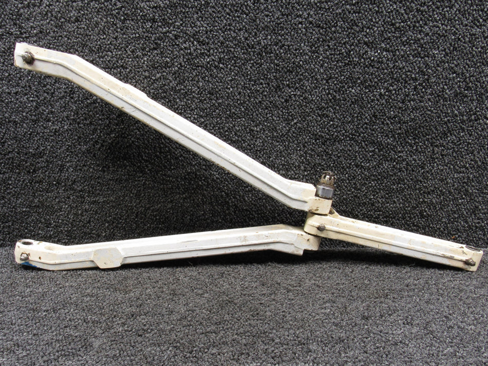 40317-000, 40335-000, 40336-000 Piper PA31-350 Nose Gear Drag Brace Link Assy