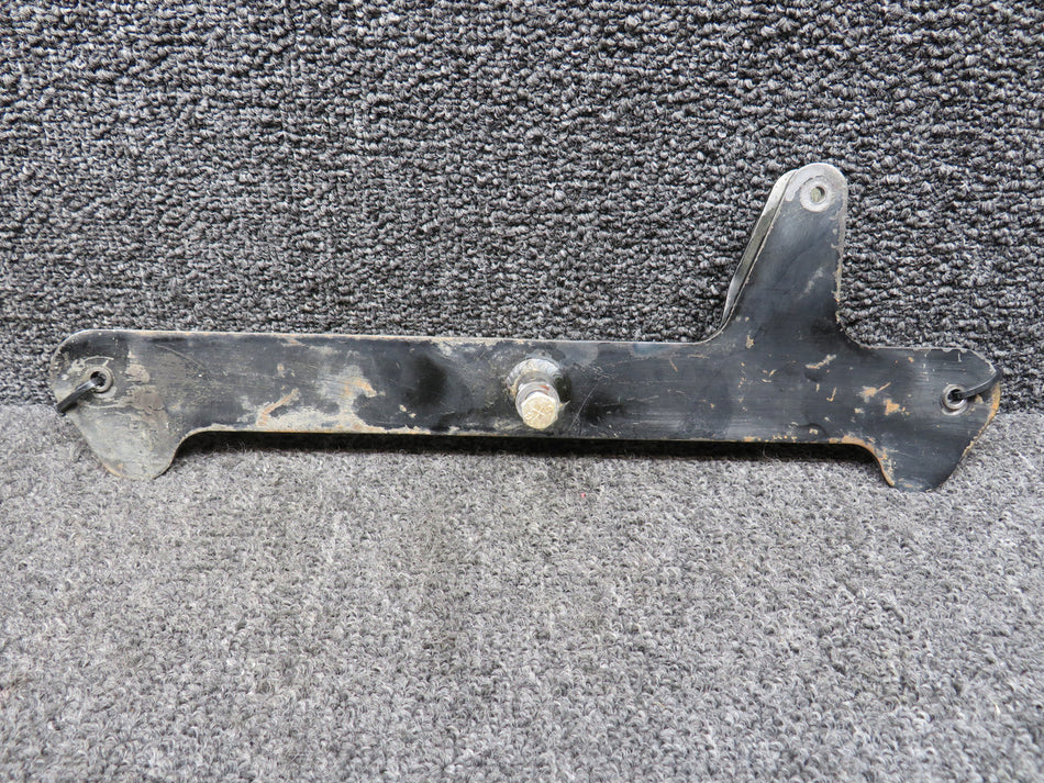 35614-003 Piper PA28-151 Aileron Bellcrank Assembly RH