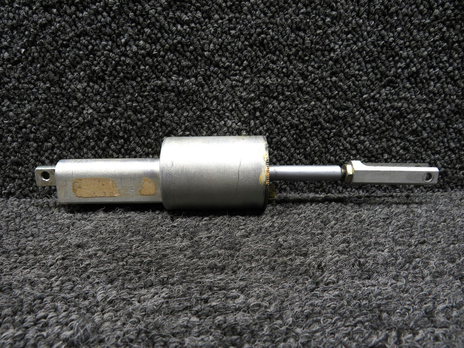 0541138-24 Cessna 303T Master Brake Cylinder Assembly