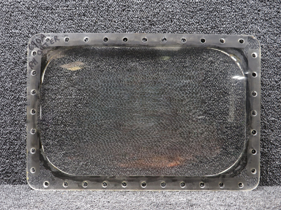 330367-49 Twin Commander Cabin Outer Side Window (Damage)