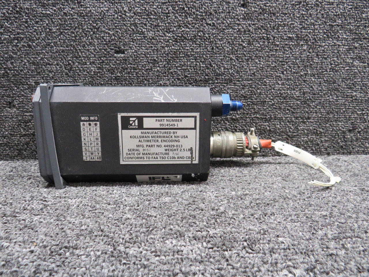 44929-013 (Alt: 9914549-1) Kollsman Merrimach Encoding Altimeter w