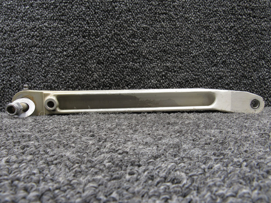 0841102-4 Cessna 310G Main Landing Gear Side Upper Link