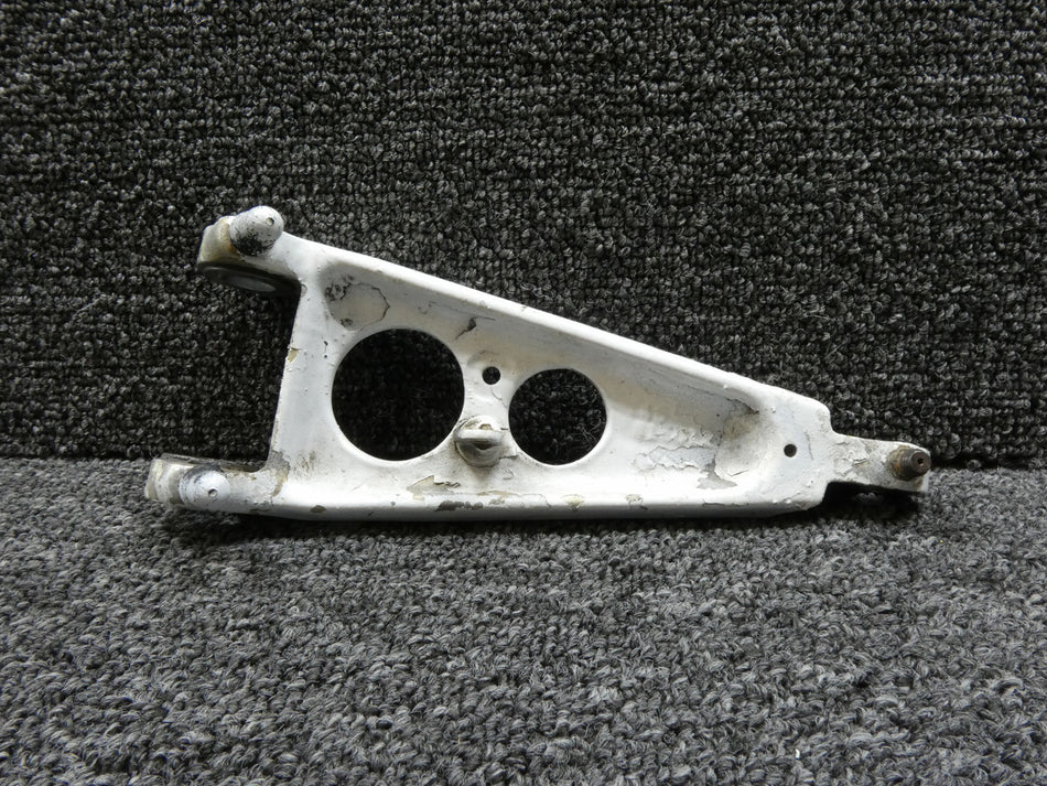 45-815011-4 Beechcraft 55E Main Landing Gear Upper Knee