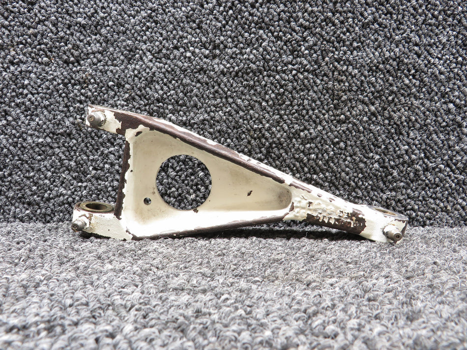 5141005-6 Cessna 421A Main Gear Lower Toruqe Link Assembly RH