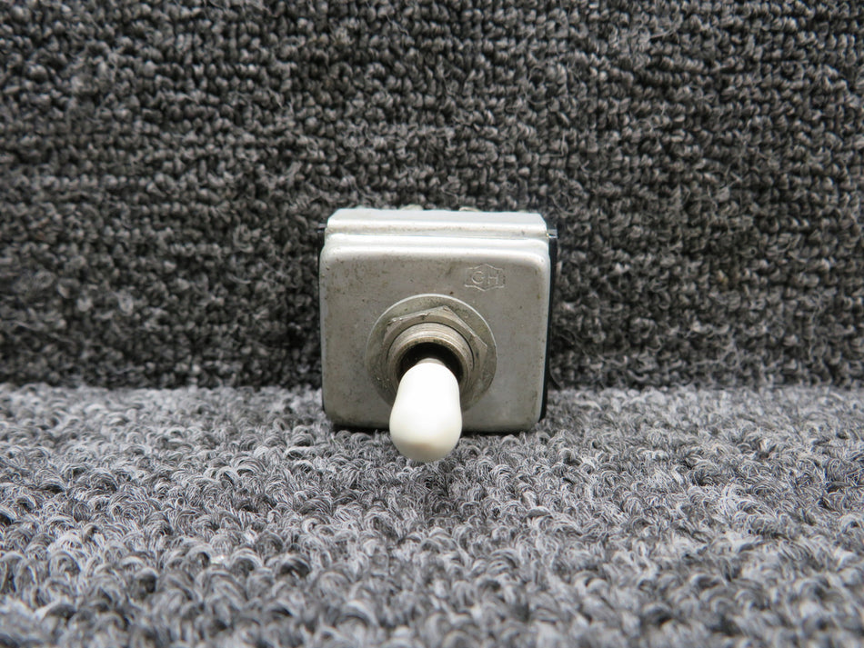 7662K7 (Alt: MS25068-21) Cutler-Hammer Toggle Switch