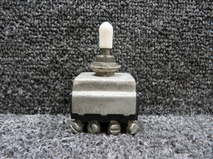 7662K7 (Alt: MS25068-21) Cutler-Hammer Toggle Switch