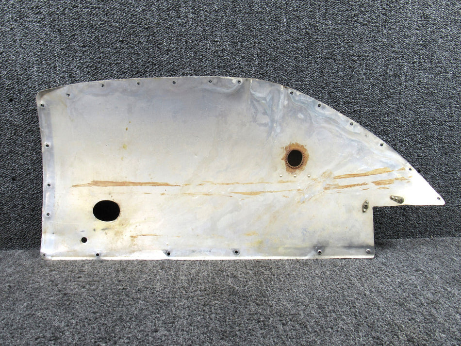 0823413-31 Cessna 310Q Lower Wing Tip Fuel Fairing Assembly LH
