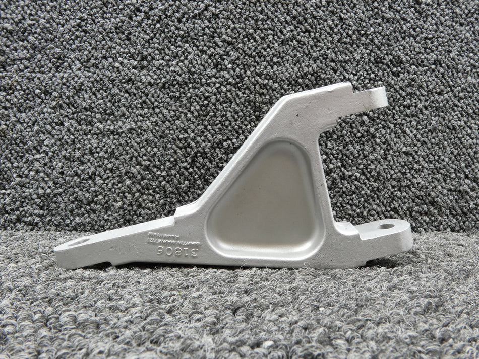 106762-002 (Cast: 31806) Piper PA23-250 Landing Torque Link (Less Bushing)