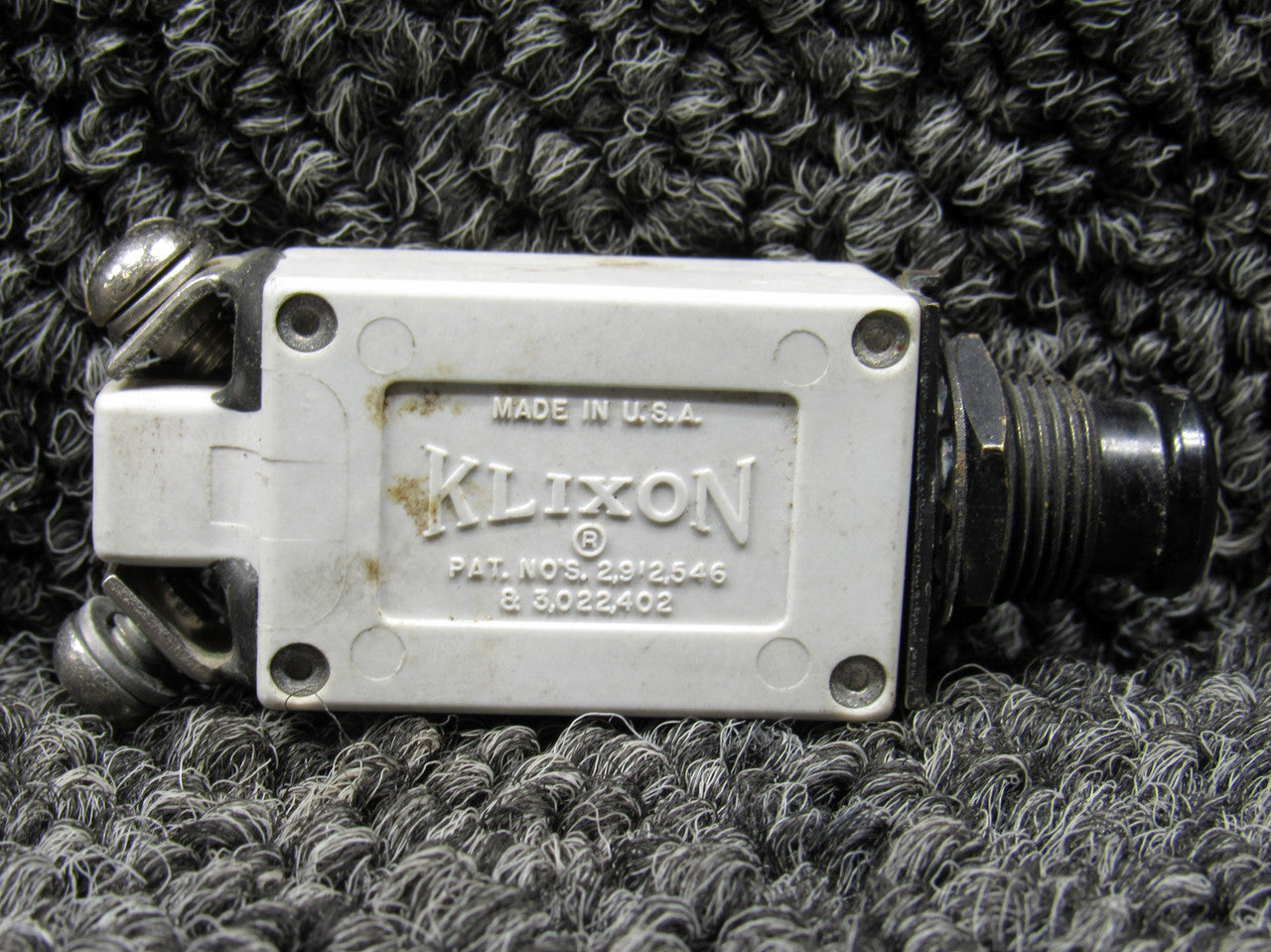 7277-2-7.5, 7274-2-7.5 Klixon Circuit Breakers Set of 2 (Amps: 7.5