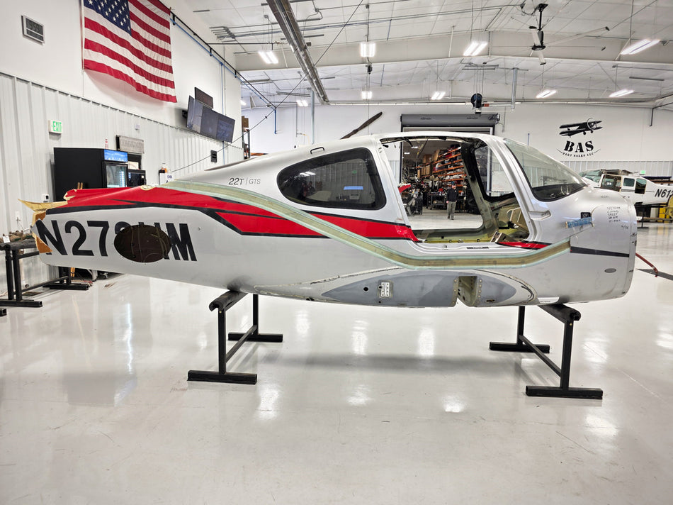 Cirrus SR22T Fuselage with Bill of Sale, Airworthiness, Data Tag & Logbooks