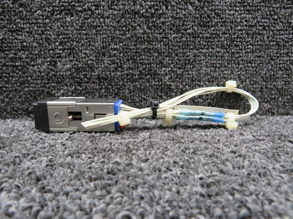 M22885-1084415 (Alt: 95-44-15) Aerospace DME Hold Push Annunciator