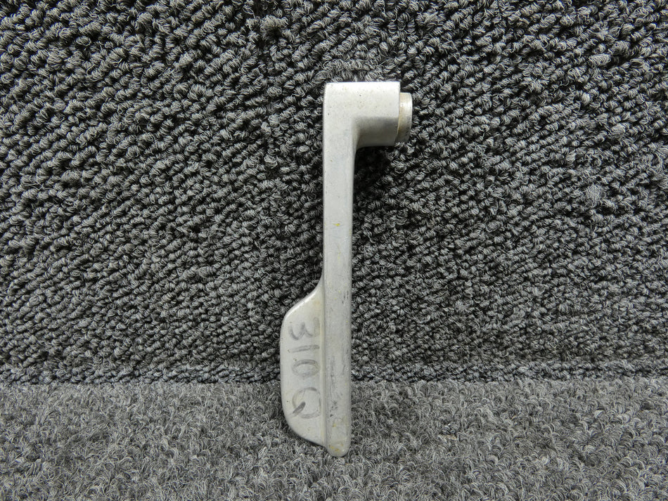 0811490-88 Cessna 310Q Cabin Door Inner Handle
