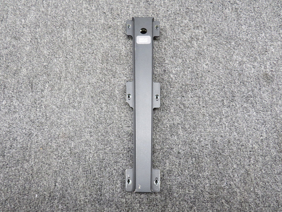 19221-002 Cirrus SR22 Center Instrument Panel Cover