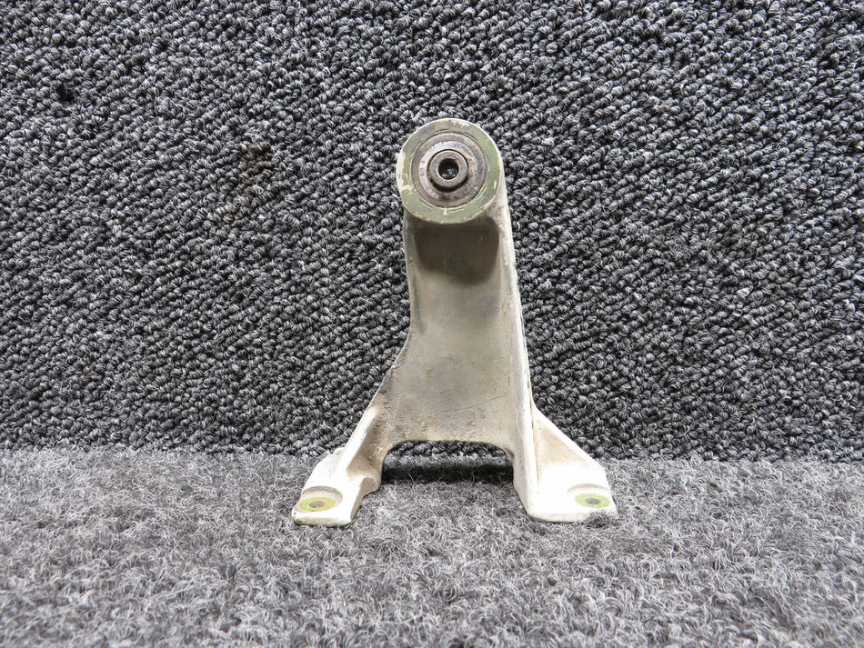5024002-6 (Alt: 5024002-8) Cessna Aileron Hinge Inboard RH