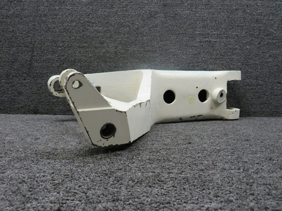 169-810032-21 Beechcraft 76 Main Landing Gear Housing Assembly RH