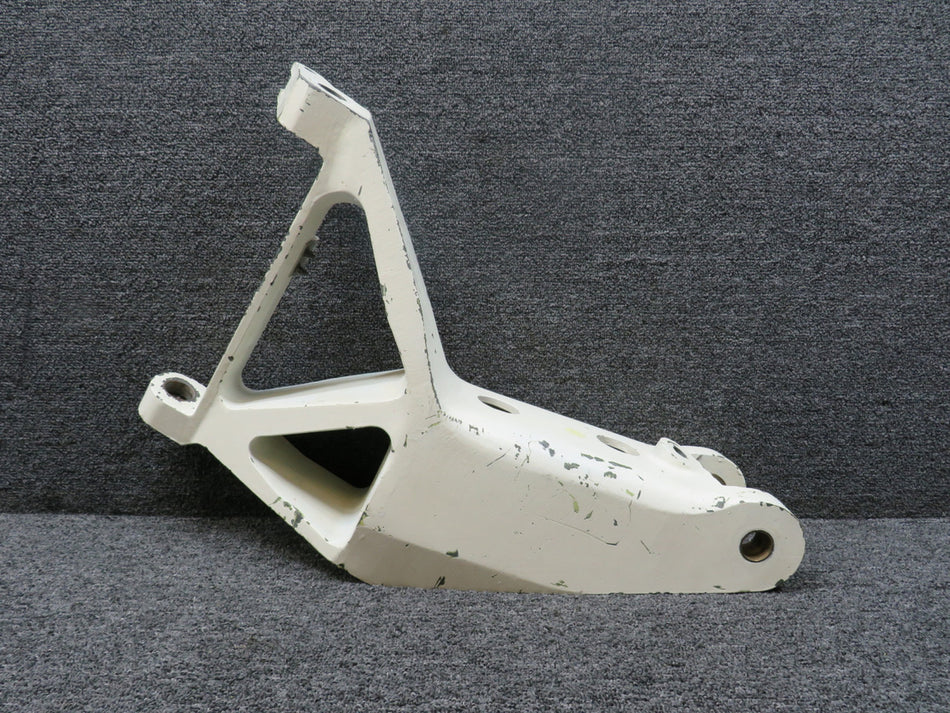 169-810032-21 Beechcraft 76 Main Landing Gear Housing Assembly RH