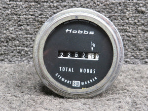 15007 Stewart-Warner Hobbs Hour Meter Indicator 4-40 Volts (Hours: 2252.1)
