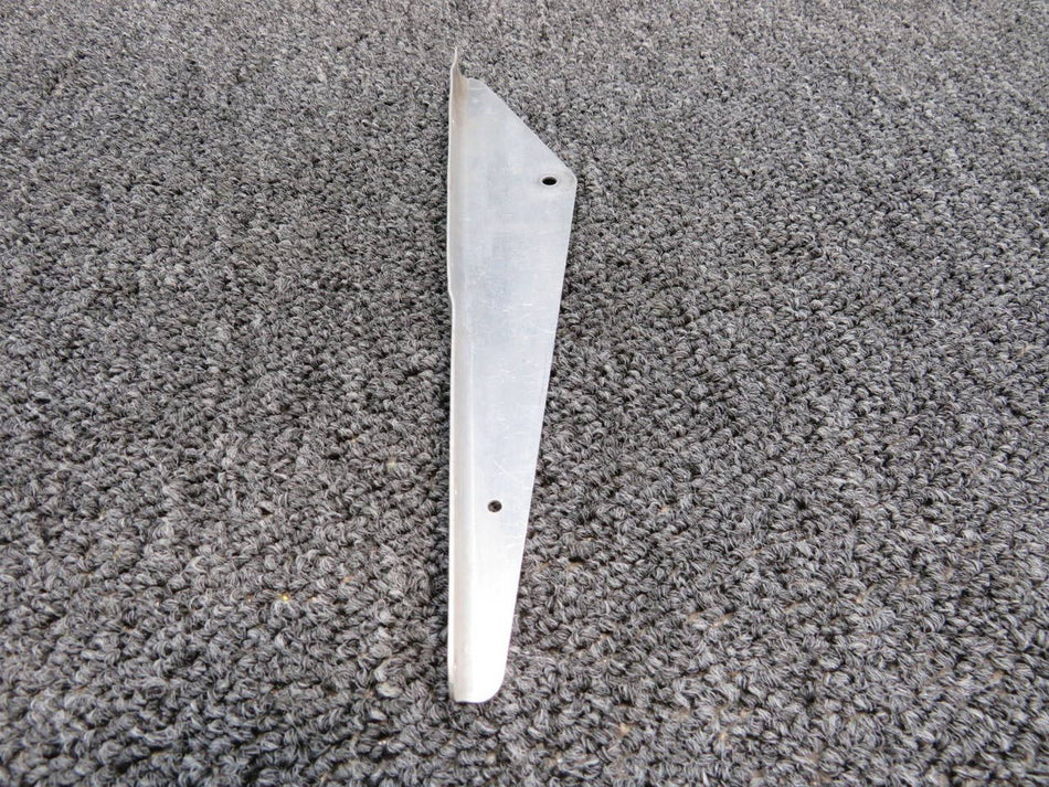 2213060-1 Cessna R182 Bracket Aft Center LH