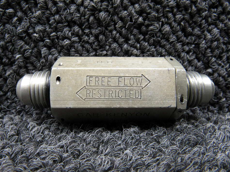 1R3665-051 Gar-Kenyon LearJet 35A Hydraulic Valve