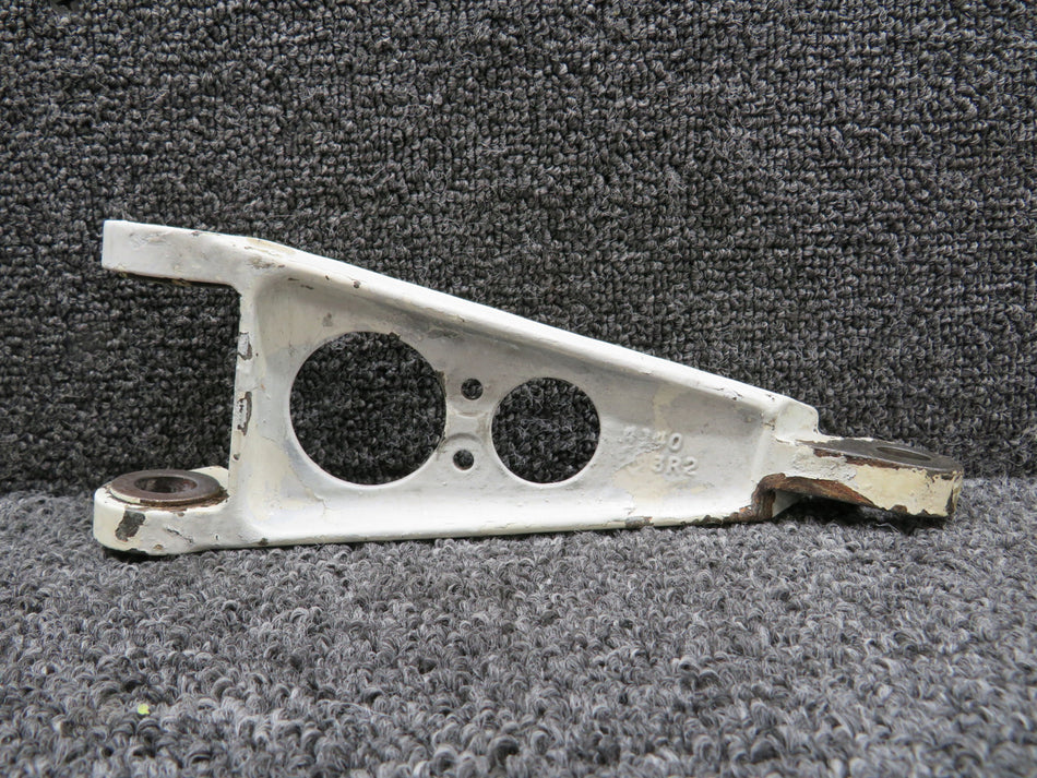 36-810015-3 Beechcraft B55 Main Landing Gear Upper Knee