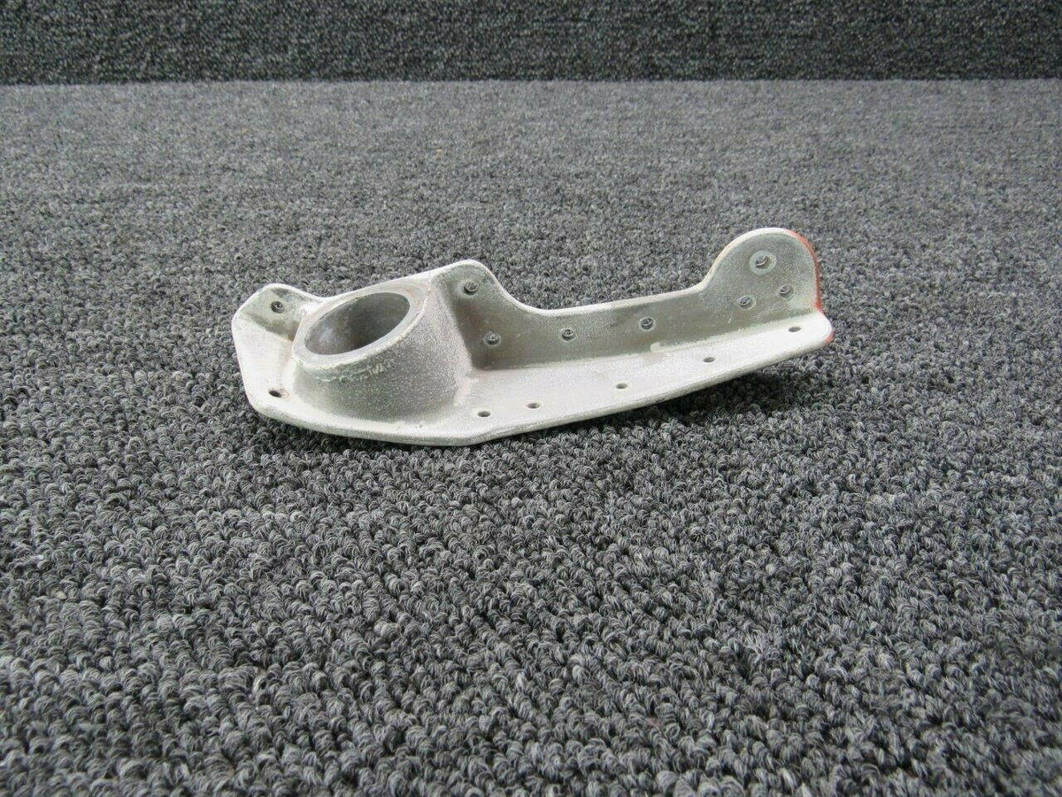 0712305-4AGW (Use: 0712780-2) Cessna 188 Tailgear Mounting Casting RH BAS Part Sales | Airplane Parts