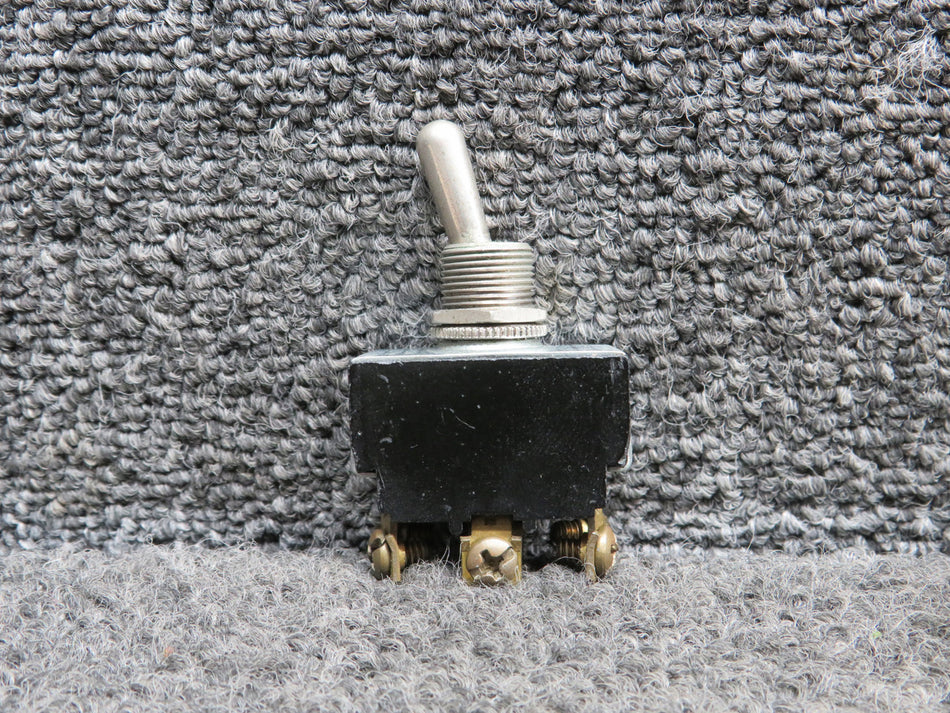 LR39145 (Alt: E60272) Toggle Switch Assembly