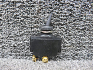 LR39145 (Alt: E60272) Toggle Switch Assembly