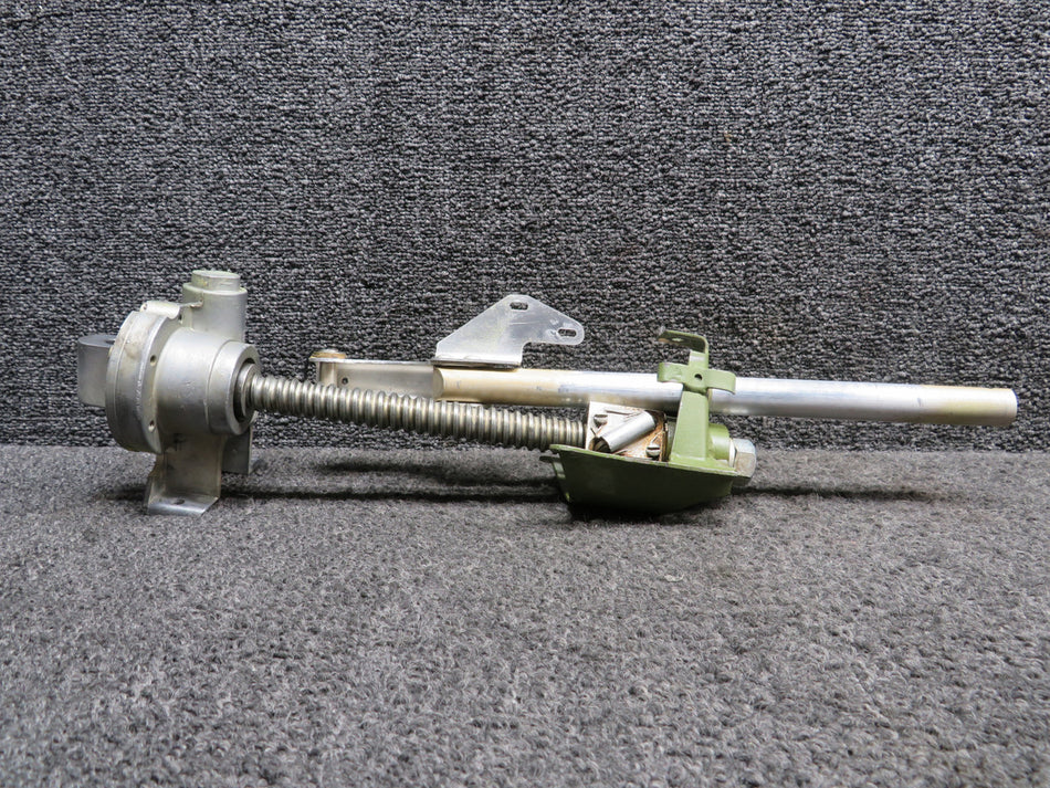 C301001-0901 (Use: C301002-0206) Cessna T337G Flap Actuator Assy (Minus Motor)