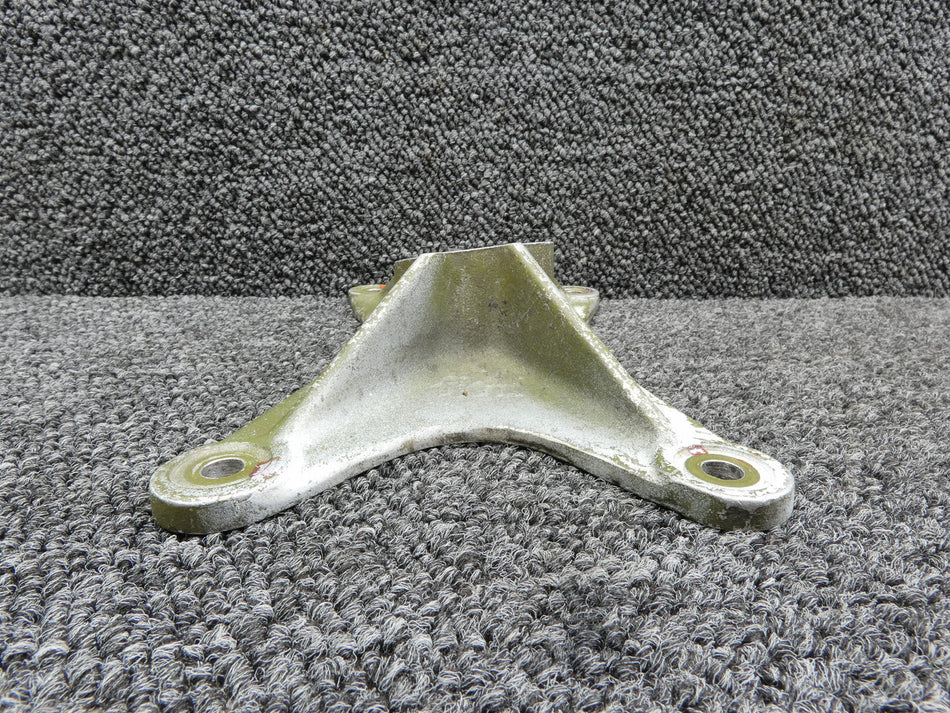 67040-015 (Cast: 67041-4) Piper PA44-180 Main Gear Trunnion Fitting Fwd RH