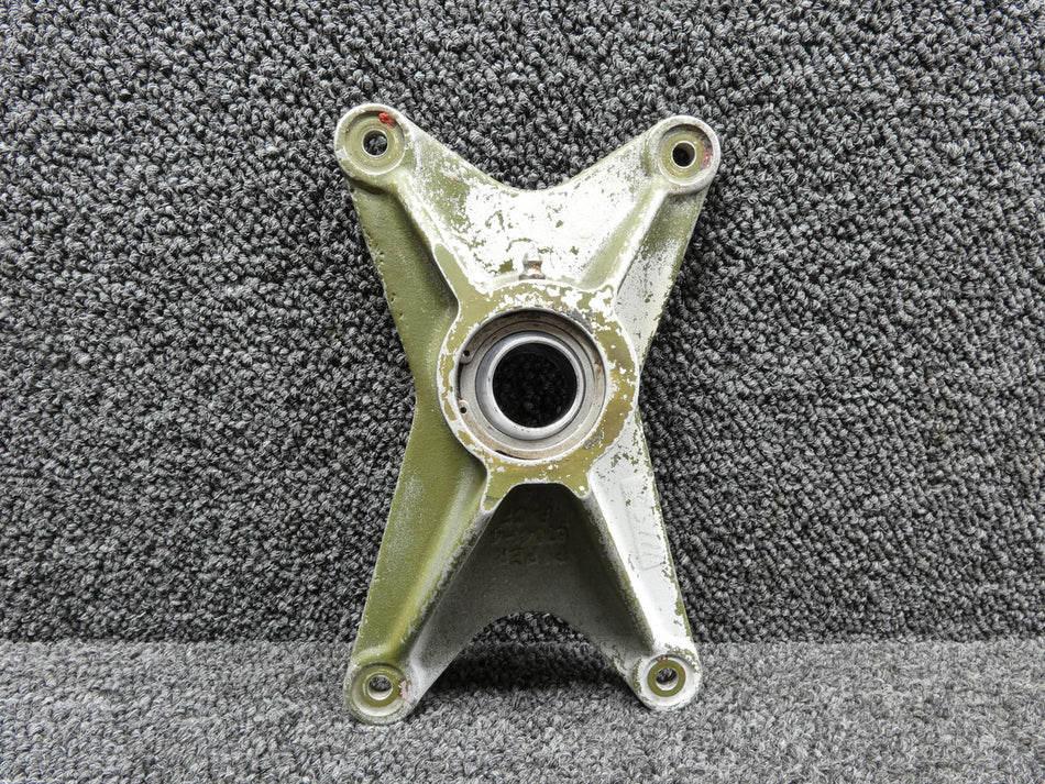 67040-015 (Cast: 67041-4) Piper PA44-180 Main Gear Trunnion Fitting Fwd RH