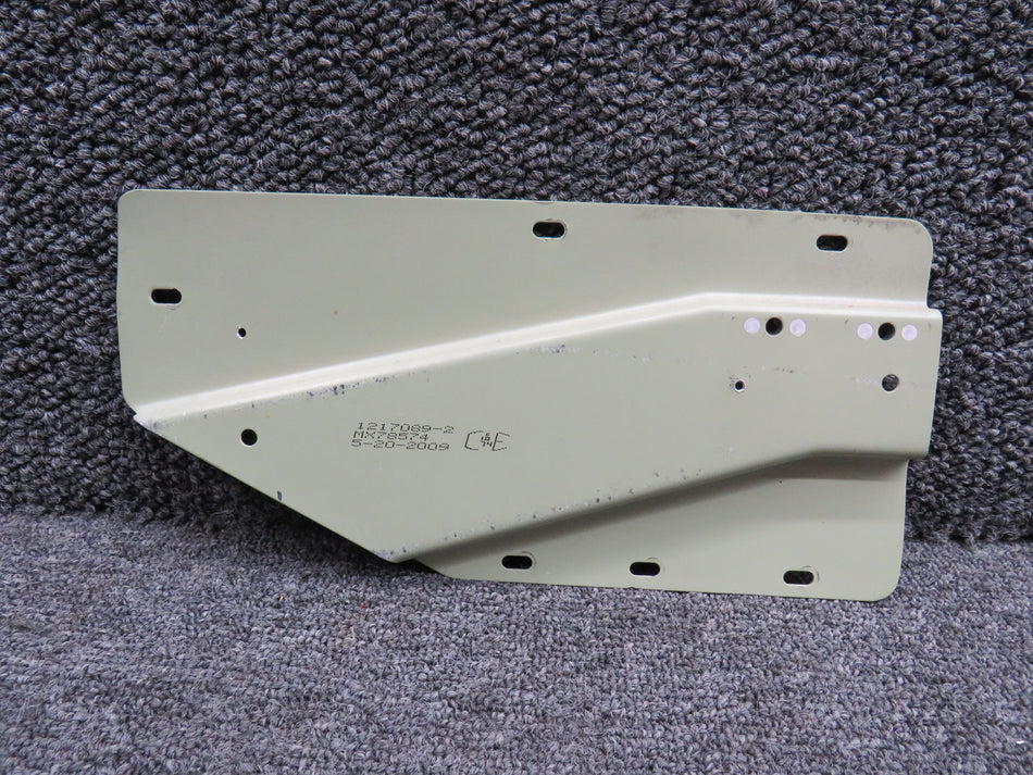1217089-3 (Alt: 1217089-4) Cessna 182S Cabin Door Cover Plate RH