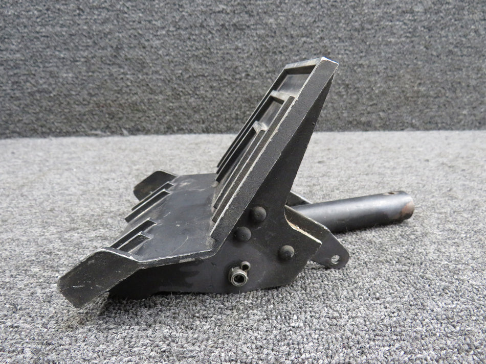 0760678-2 Cessna 182M Co-Pilot Inboard Brake & Rudder Pedal Assembly