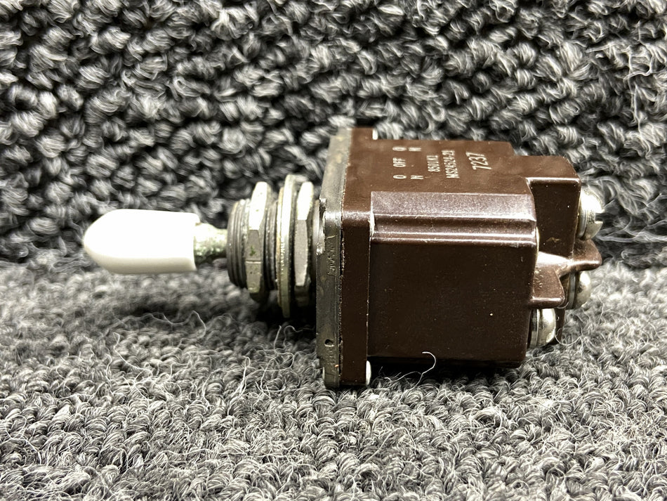8501K1 (Use: MS24524-21) Cessna 310Q Landing Light 3-Position Toggle Switch
