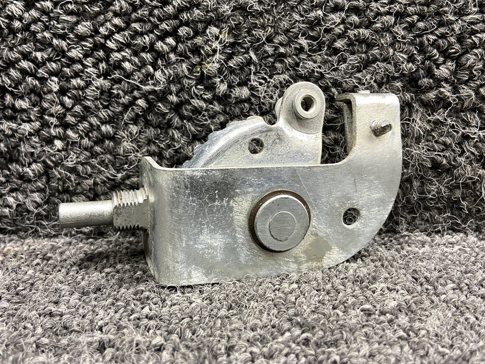 0813501-17 Cessna 310Q Defrost Controller Assembly (Minus Knob)