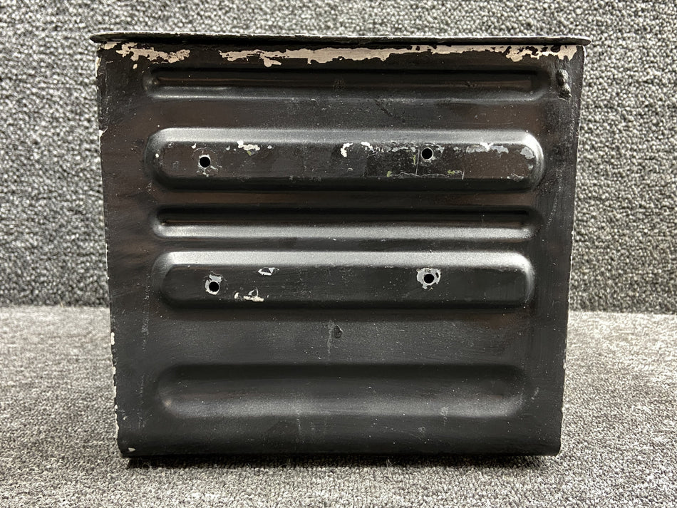 0822010-8, 0822011-1 Cessna 310Q Battery Box Assembly with Lid