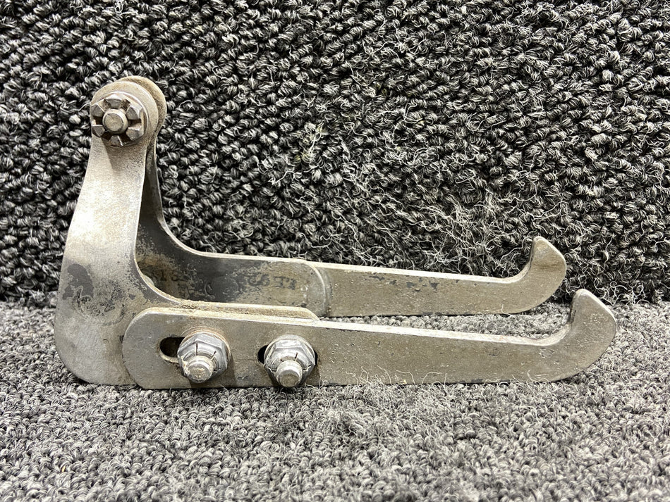 5041023-7, 5041023-5 Cessna 310Q Main Gear Uplock Hook Set RH