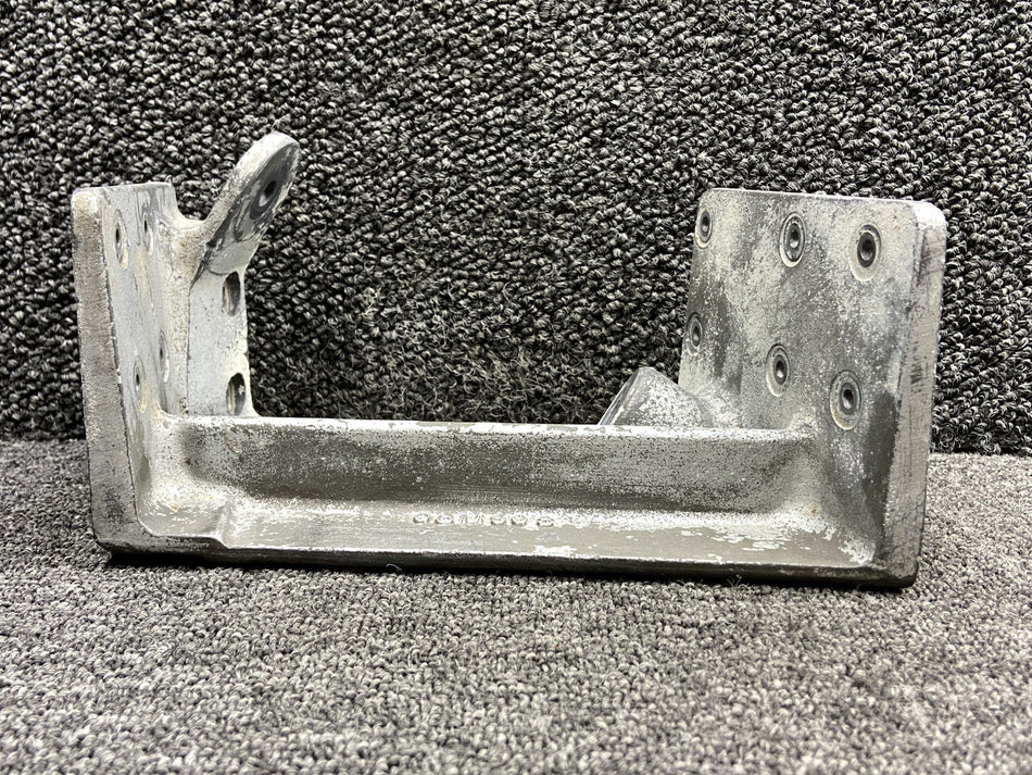 0811903-1 (Casting#: 0811903) Cessna 310Q Fuselage Step Support