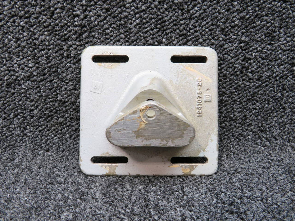 1241075-1 (Cast: 1241075-2C) Cessna Main Gear Support Uplock