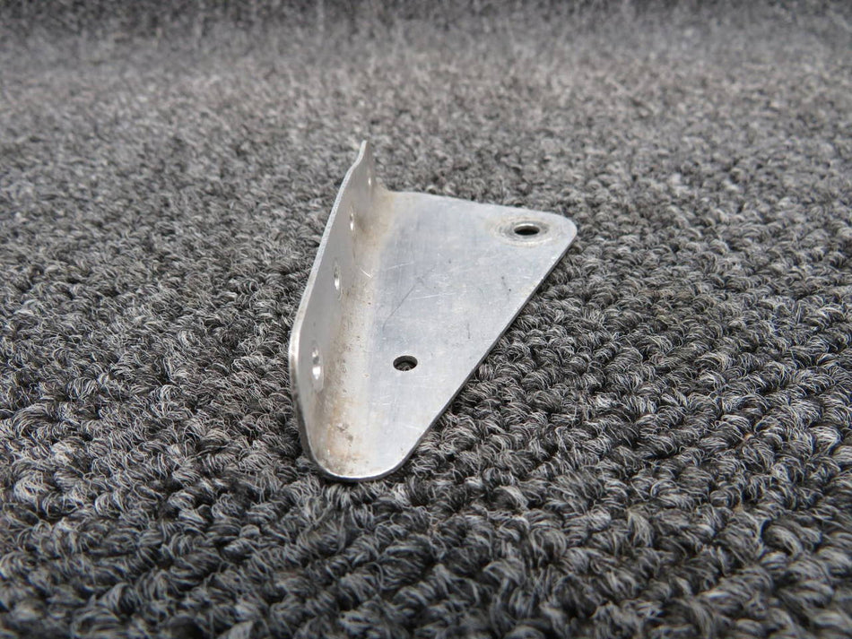 2213057-2 Cessna R182 Bracket Fwd RH Fwd