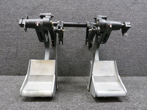 533083-32 IAI 1124 Westwind I Rudder Pedal and Support Assembly RH