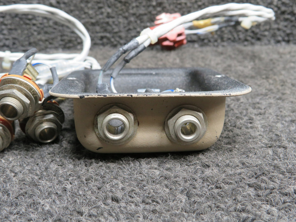 Piper PA34-200T Mic & Audio Jack Set of 10 with Forbes Cover