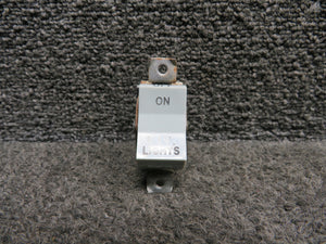 587-846 (Alt: 99377-015) Piper PA34-200T Navigation Light Switch
