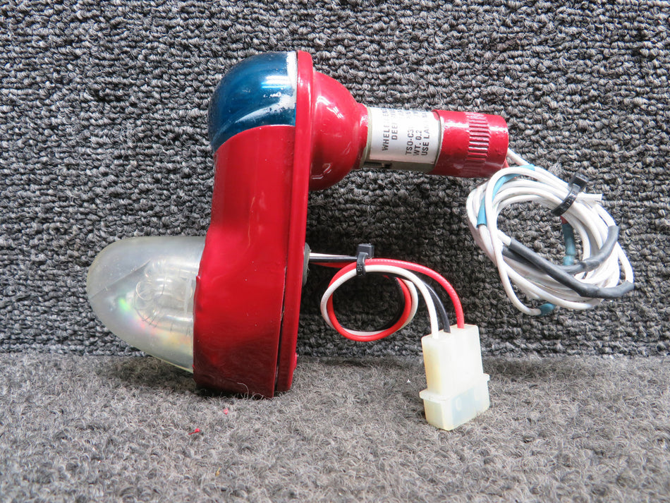 472-895 Whelen Wing Tip Strobe Light Assembly with Lens & Retainer