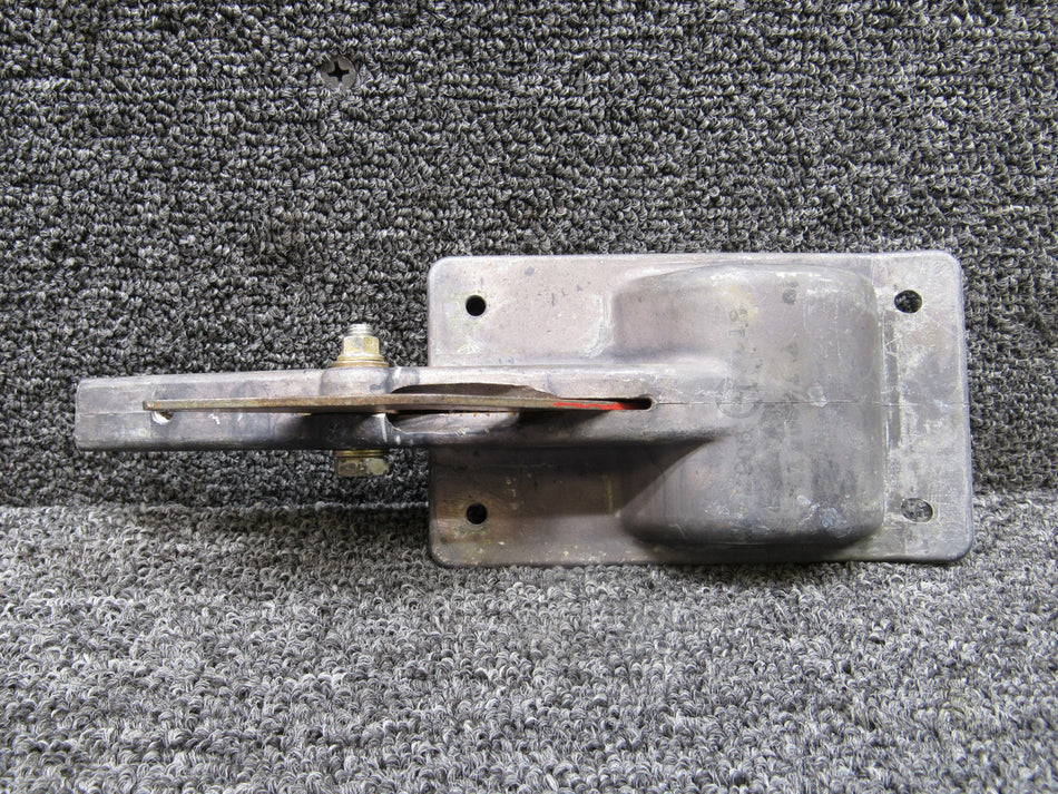 5156021-1 Cessna 421C Crossfeed Shutoff Lever Assembly