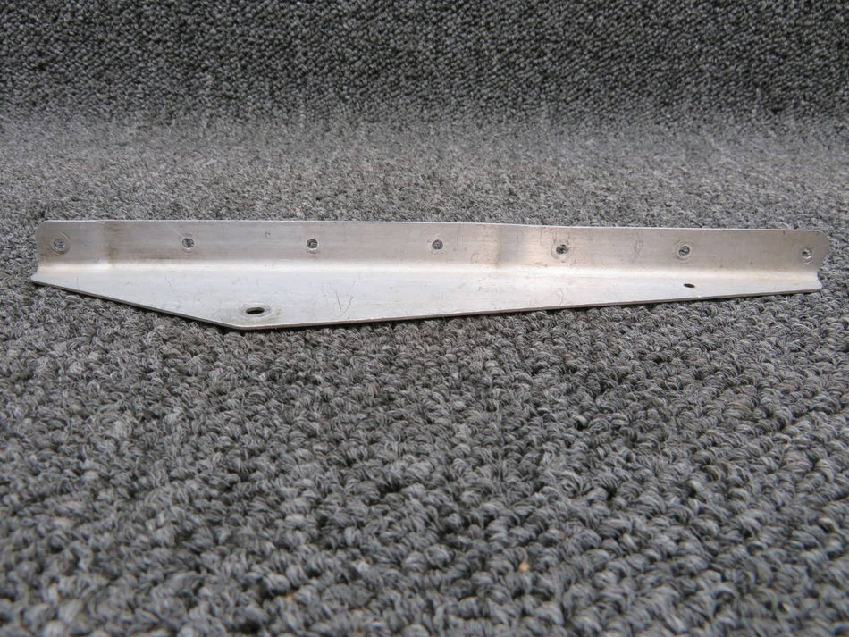2213060-2 Cessna R182 Bracket Aft Center RH